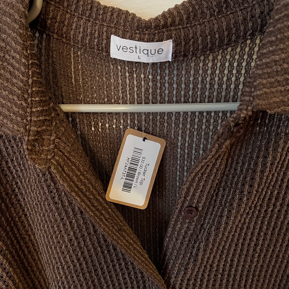 Button Down Top - Picture 2 of 2